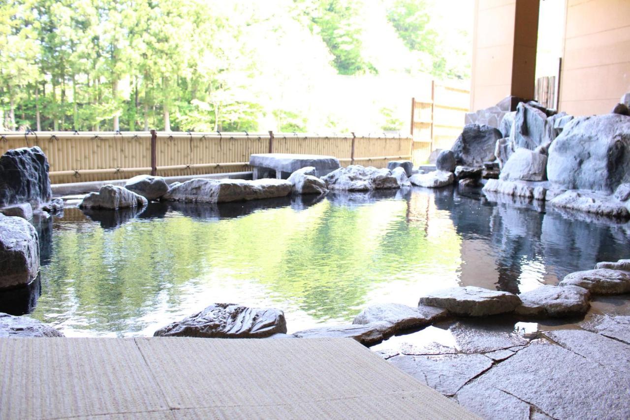 土湯温泉 やすらぎの宿 向瀧旅館 فوكوشيما المظهر الخارجي الصورة